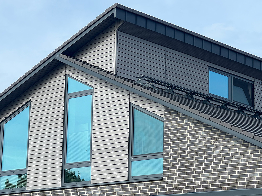 Hausverkleidung aus Eiche Antik